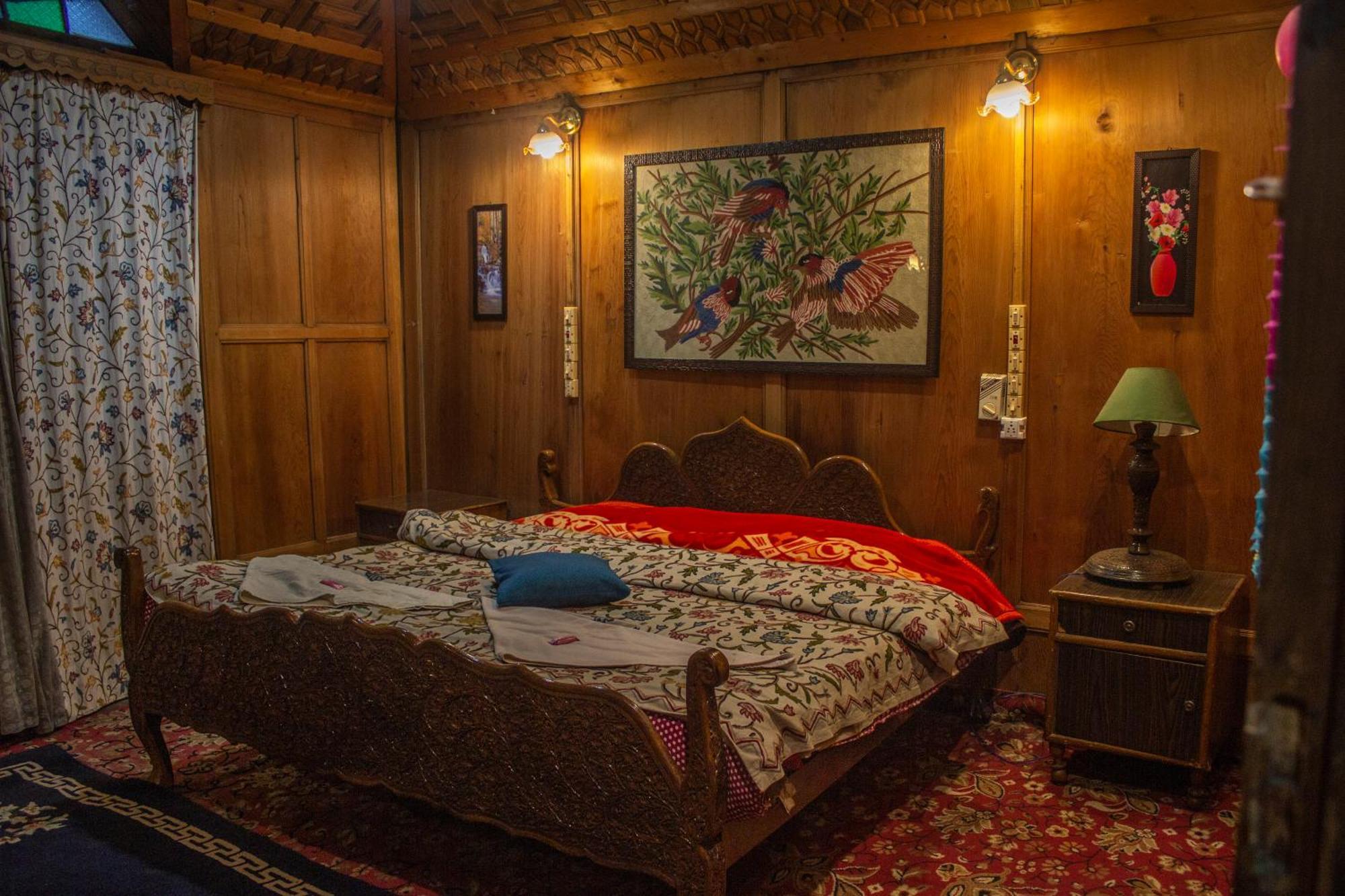 Bed and Breakfast House Boat New Manora Srīnagar Exteriér fotografie