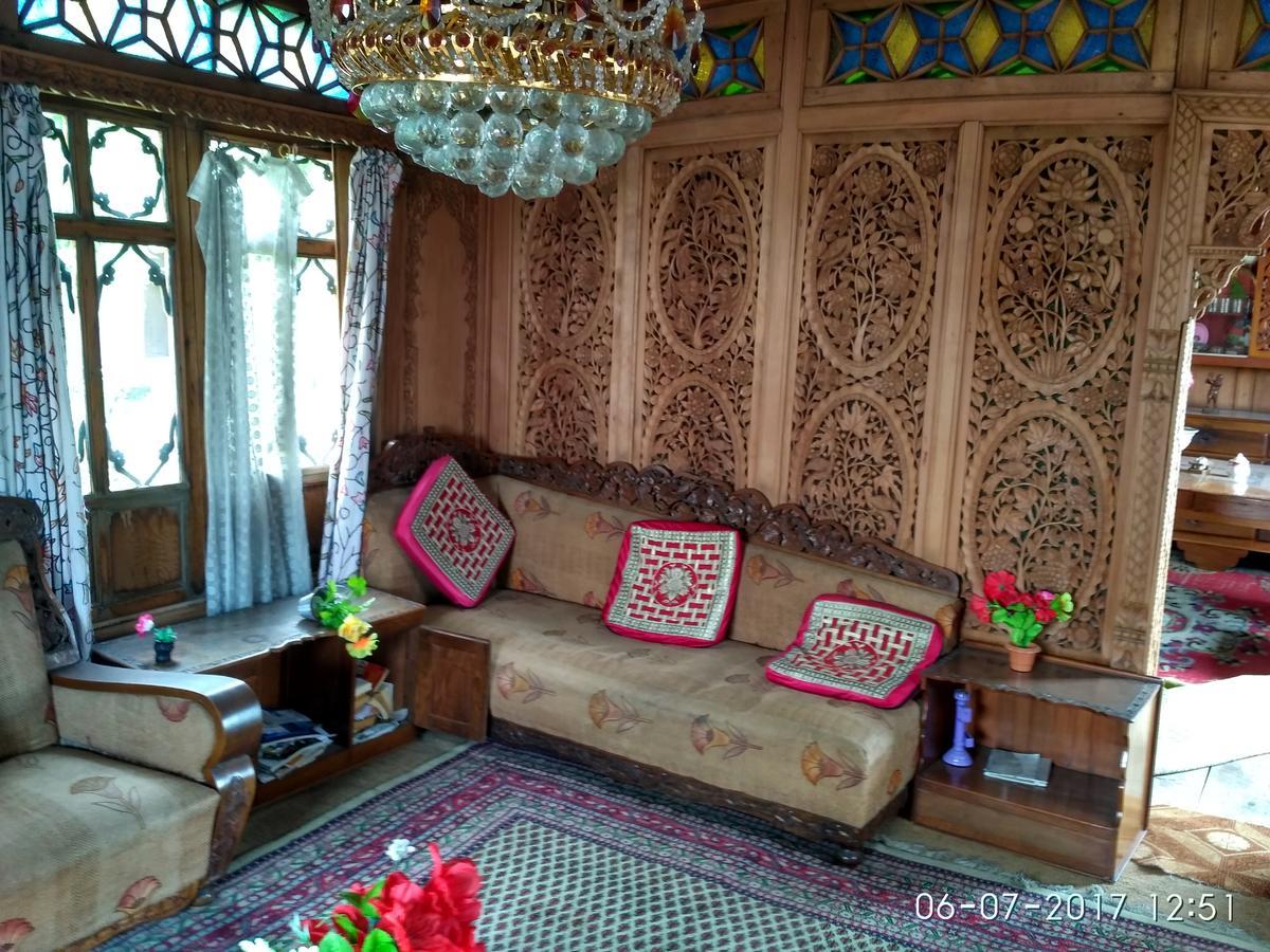 Bed and Breakfast House Boat New Manora Srīnagar Exteriér fotografie