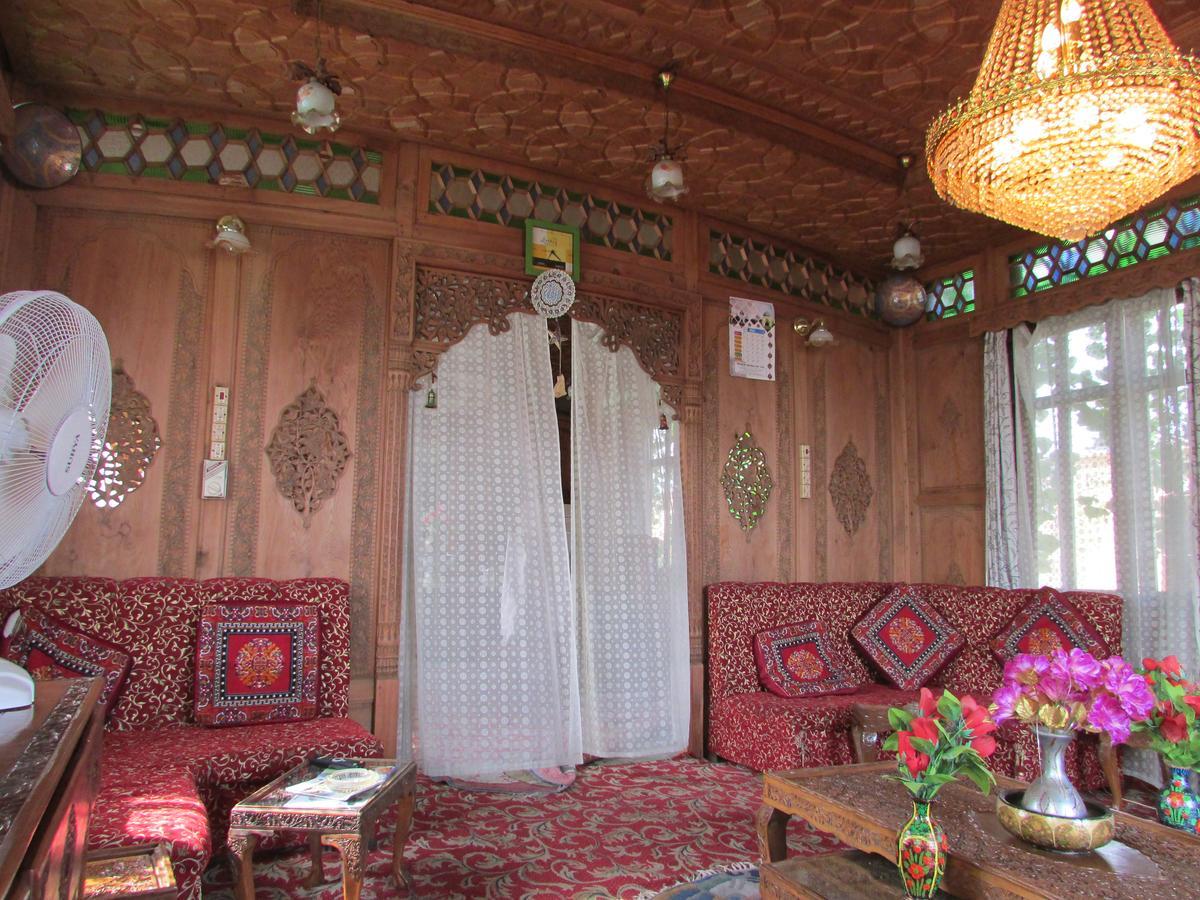 Bed and Breakfast House Boat New Manora Srīnagar Exteriér fotografie